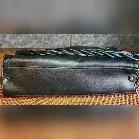 Relic black leather handbag twist braided shoulder strap, 3 sections NICE - Picture 7 of 10